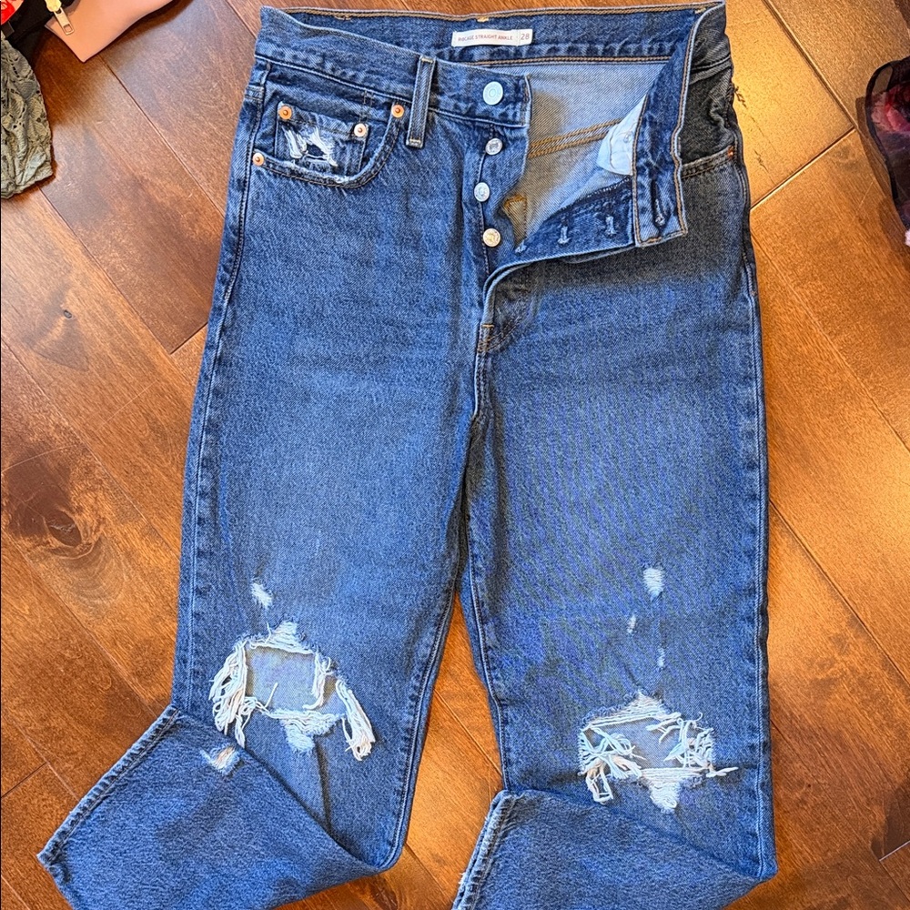 High-Rise Distressed Button-Fly Levis Jeans - Dark Blue
